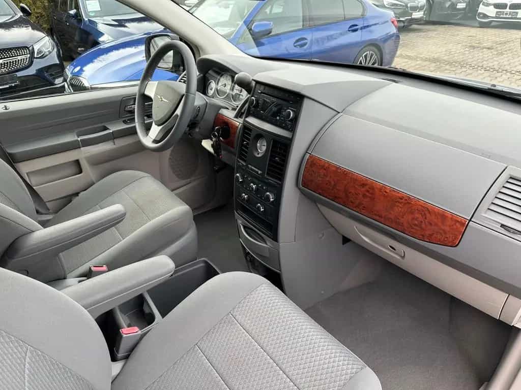 Chrysler Grand Voyager / Town Country 3.3 V6 Aut. 7-Sitze 09/2007-photo-3