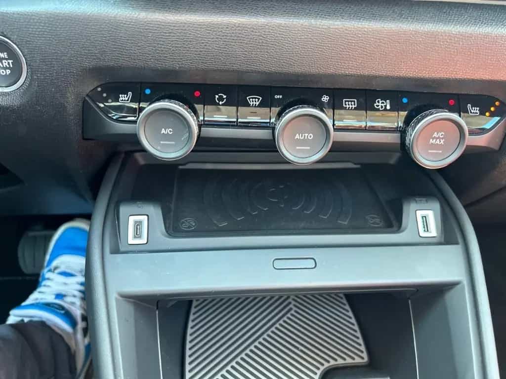 Citroën C4 Shine HUD El. Panodach Navi Soundsystem 360 K 05/2021-photo-12