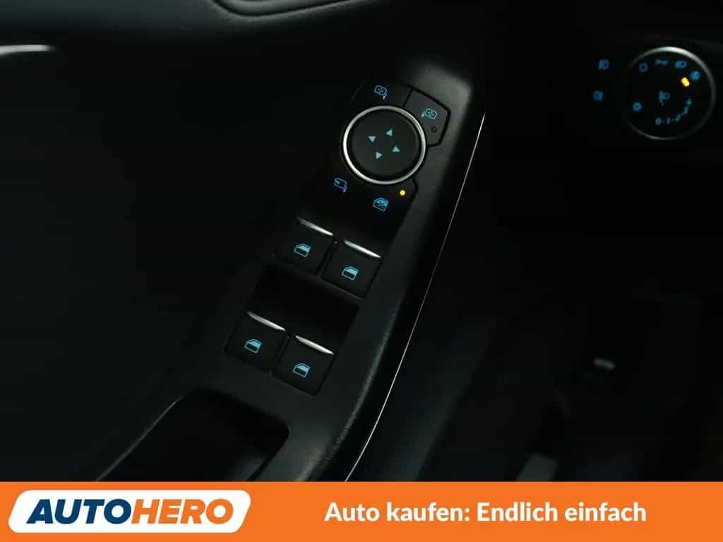 Ford Fiesta 1.0 EcoBoost Vignale Aut.*NAVI*CAM*TEMPO* 12/2017-photo-25