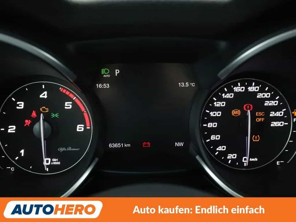 Alfa Romeo Stelvio 2.2 JTDM Veloce Q4 Aut.*NAV*ACC*CAM*PDC* 12/2020-photo-19