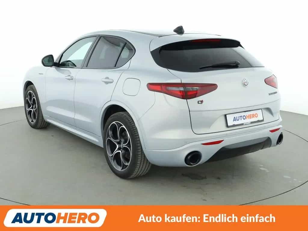 Alfa Romeo Stelvio 2.2 JTDM Veloce Q4 Aut.*NAV*ACC*CAM*PDC* 12/2020-photo-3