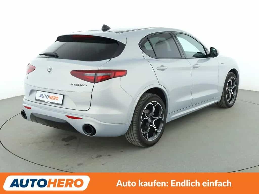 Alfa Romeo Stelvio 2.2 JTDM Veloce Q4 Aut.*NAV*ACC*CAM*PDC* 12/2020-photo-5