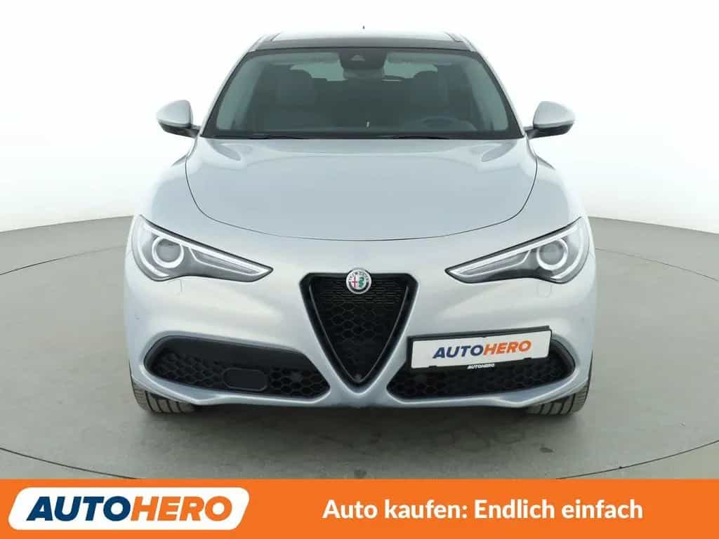 Alfa Romeo Stelvio 2.2 JTDM Veloce Q4 Aut.*NAV*ACC*CAM*PDC* 12/2020-photo-8