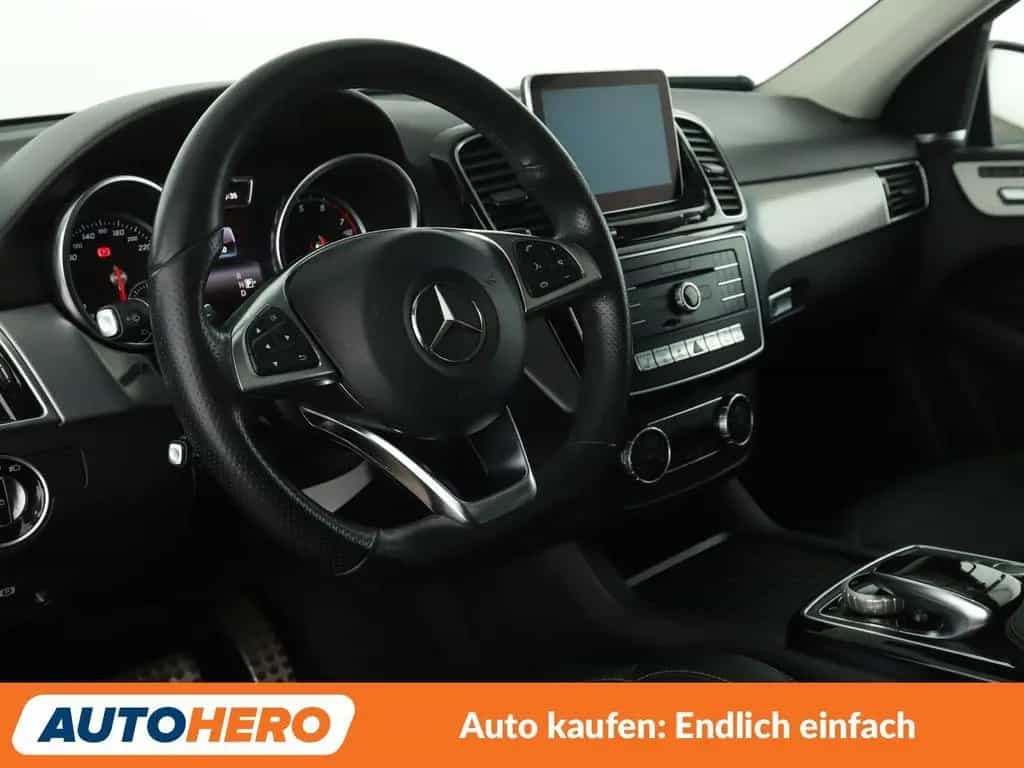 Mercedes-Benz GLE-Class 400 4Matic AMG Line Aut.*360CAM*ACC*PANO*LED 01/2016-photo-10
