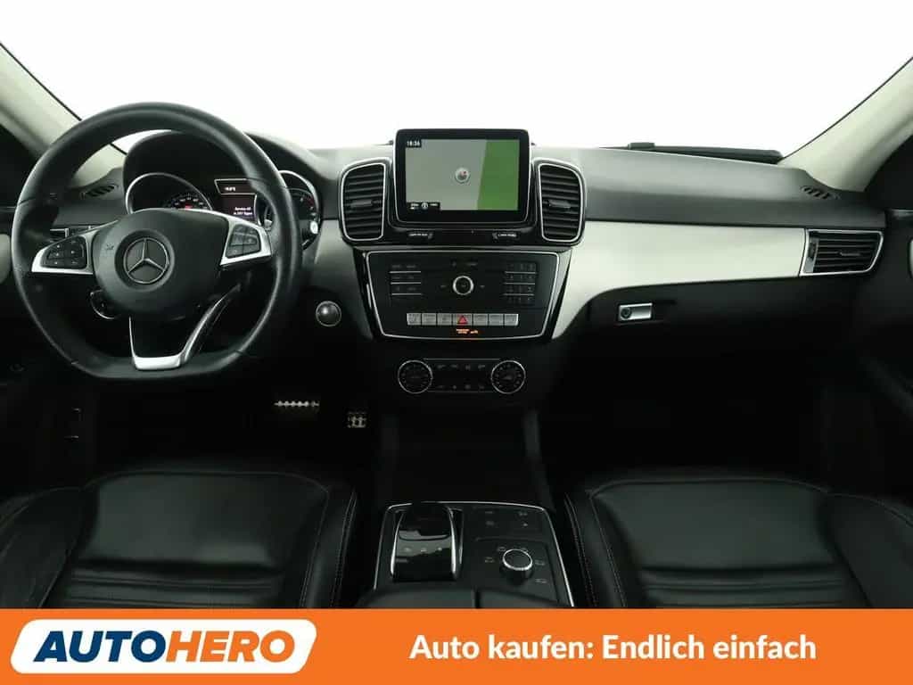 Mercedes-Benz GLE-Class 400 4Matic AMG Line Aut.*360CAM*ACC*PANO*LED 01/2016-photo-11