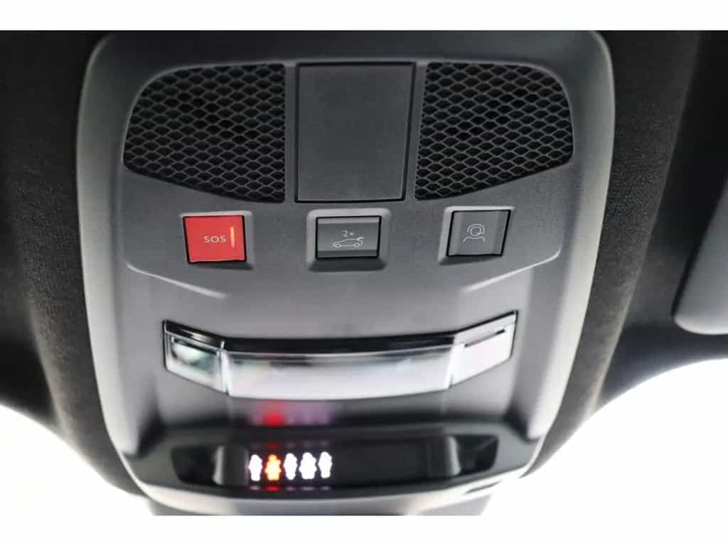 Alfa Romeo Junior IBRIDA SPECIALE 1.2 VGT 145PS DCT6 SCHIEB 11/2025-photo-28