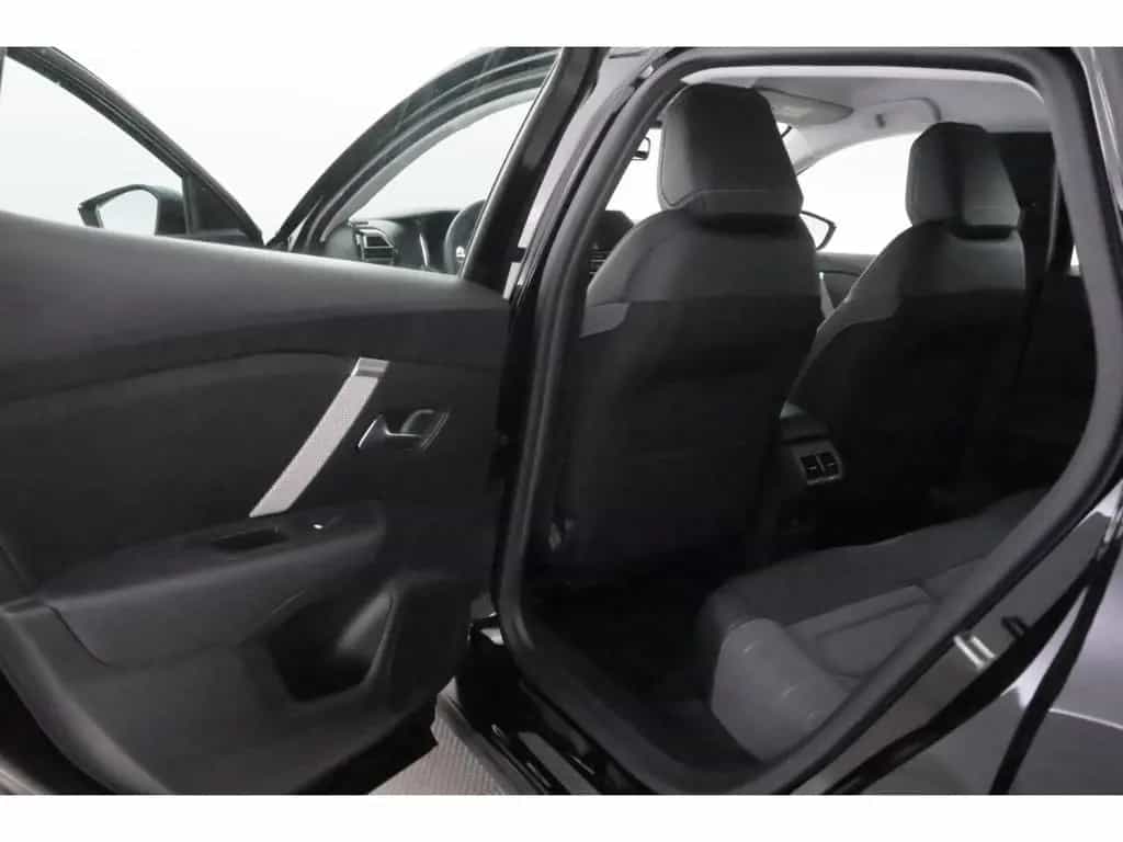 Citroën C4 1.2PureTech Aut.130 Feel Pack +LED+KAMERA+ 06/2023-photo-18
