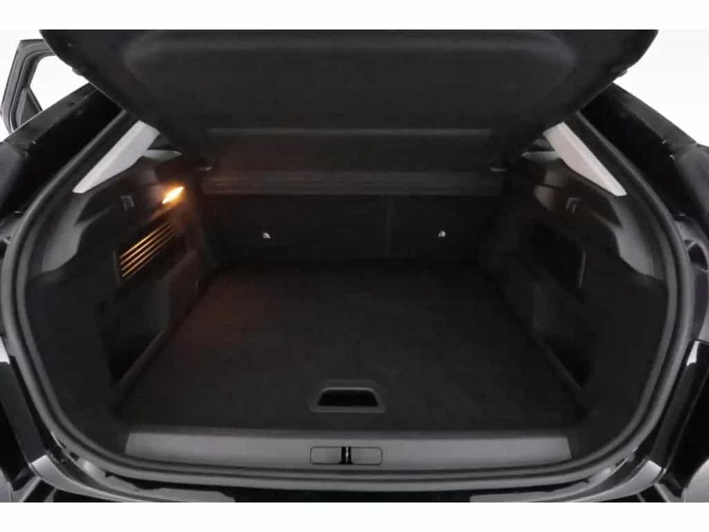 Citroën C4 1.2PureTech Aut.130 Feel Pack +LED+KAMERA+ 06/2023-photo-19