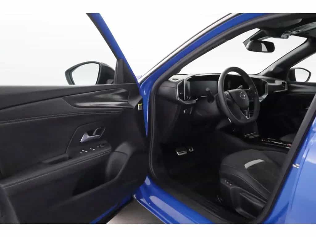 Opel Mokka 1.2T Aut.130 Ultimate+LED+KAMERA+CARPLAY 06/2024-photo-15