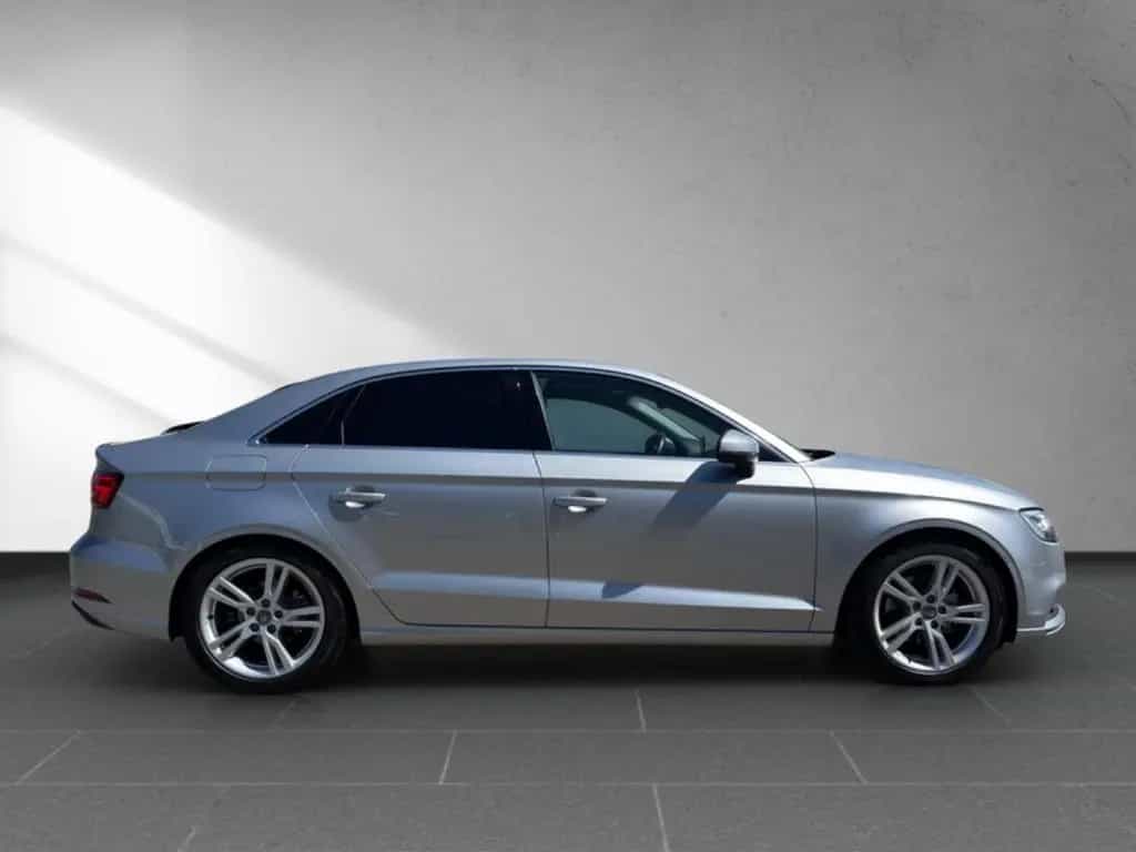 Audi A3 1.4 TFSI design *ALU*LED*NAV*PDCHI*SHZ* NAVI 10/2016-photo-4