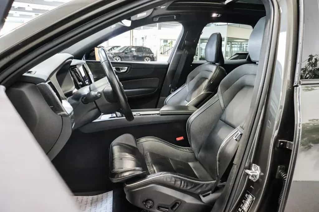 Volvo XC60 R Design AWD B4, AHK, H/K, MEMO, PANO, ACC 12/2020-photo-11