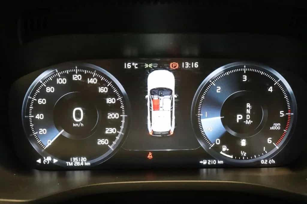Volvo XC60 R Design AWD B4, AHK, H/K, MEMO, PANO, ACC 12/2020-photo-20