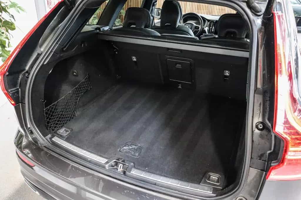 Volvo XC60 R Design AWD B4, AHK, H/K, MEMO, PANO, ACC 12/2020-photo-5