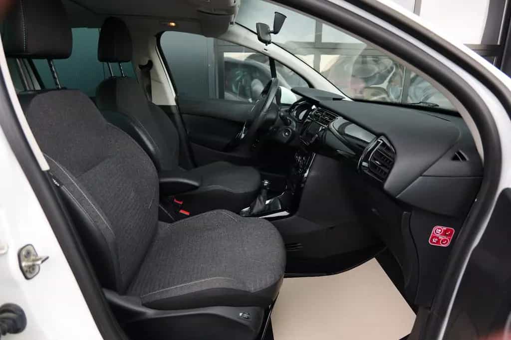 Citroën C3 1.2 PureTech TEM/PDC/LMF/KAM/SHZ+TÜV 06.27 06/2016-photo-17