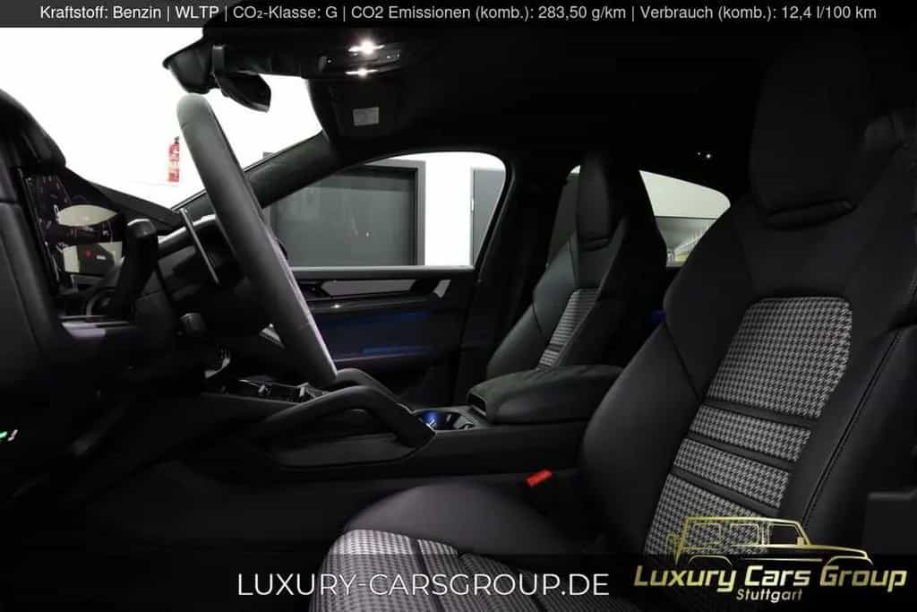 Porsche Cayenne Coupe GTS TurboGT-CarbonExterior-FullOpt 06/2025-photo-28