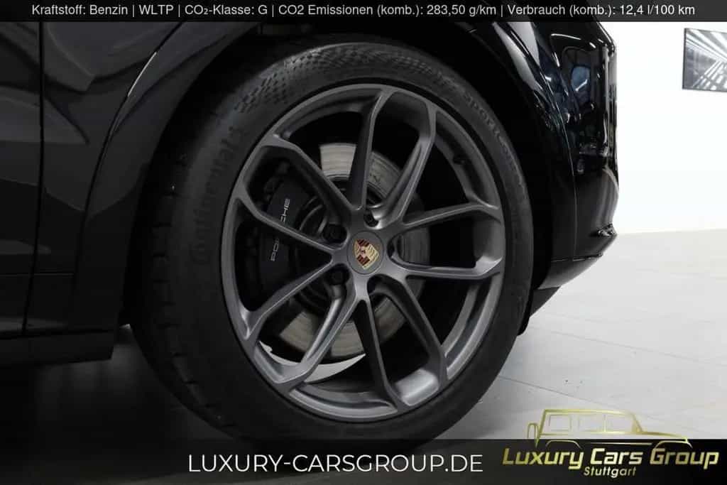 Porsche Cayenne Coupe GTS TurboGT-CarbonExterior-FullOpt 06/2025-photo-8