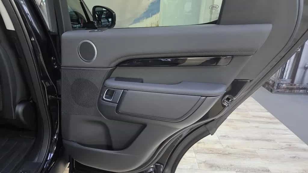 Land Rover Discovery 5 S D250 AWD 3.0TDI Standheizung 360° 09/2022-photo-27