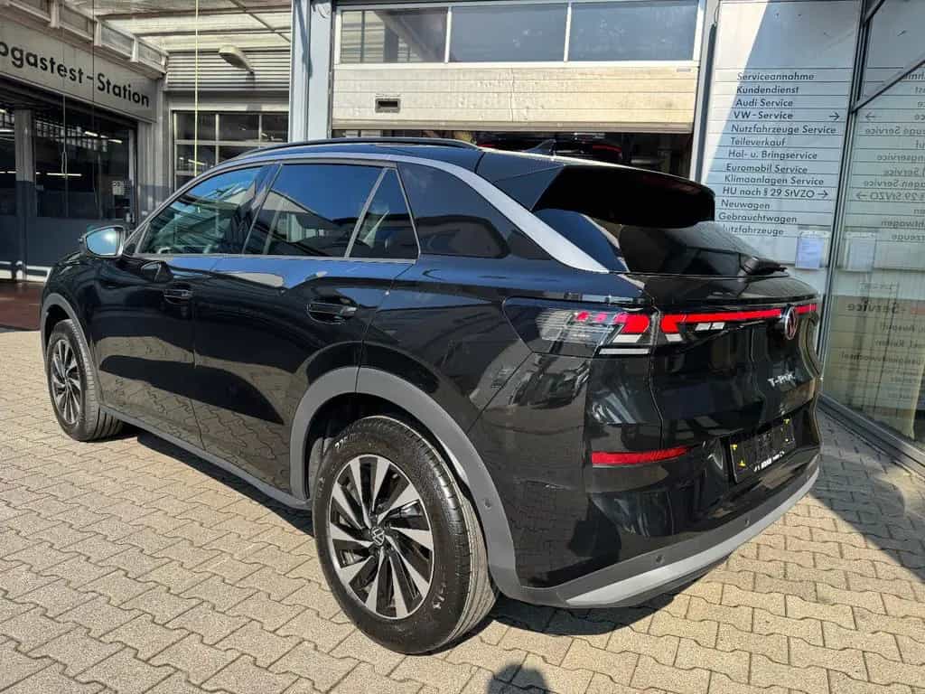 Volkswagen T-Roc 1.5 eTSI DSG Life -Neues Modell- 03/2026-photo-25
