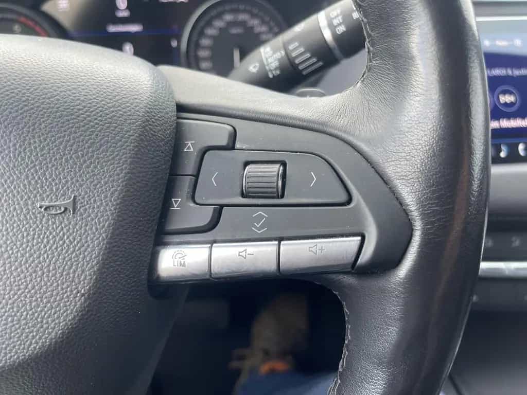 Cadillac XT4 Premium Luxury 350D 11/2022-photo-21