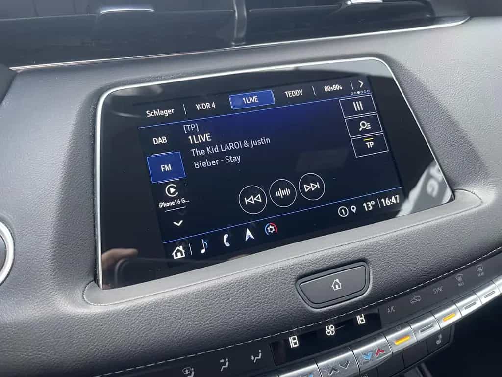Cadillac XT4 Premium Luxury 350D 11/2022-photo-24