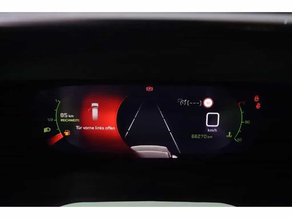 Peugeot 2008 1.5BHDi 110 GT-Line LED+NAVI+PANO+PDC 03/2021-photo-17