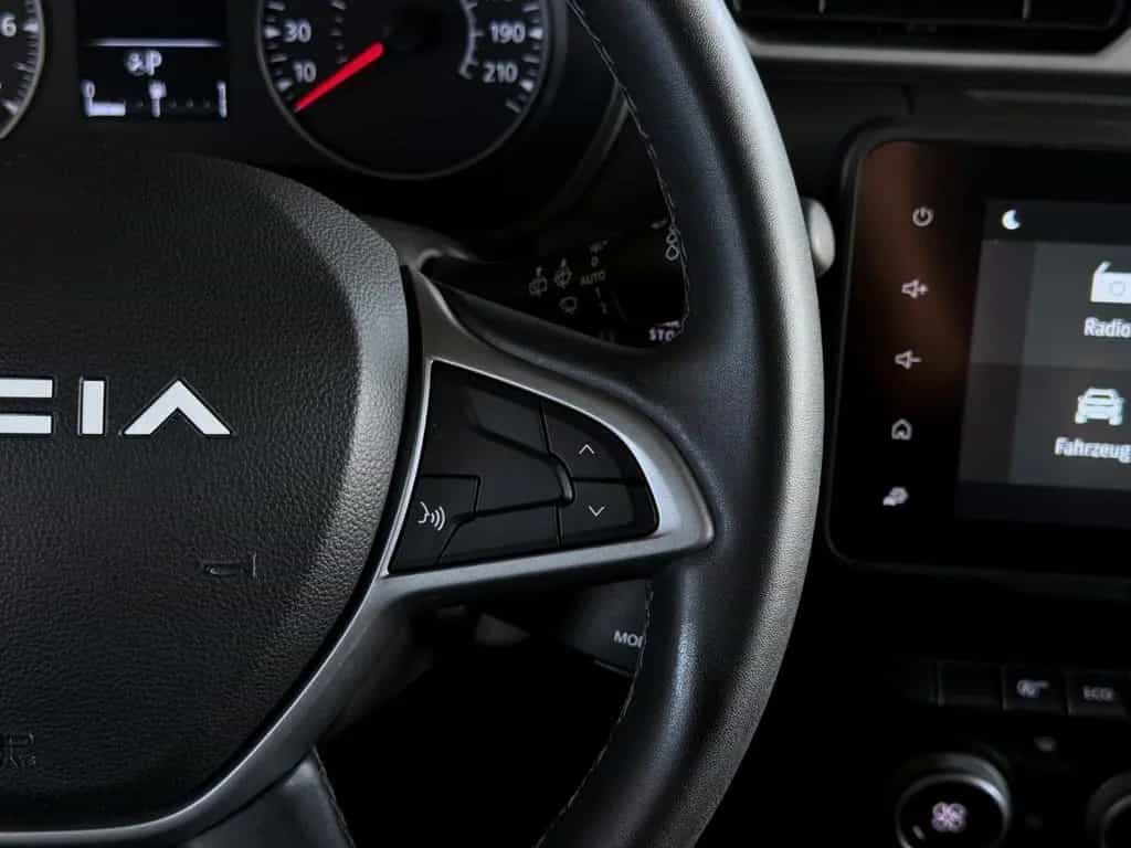 Dacia Duster II Extreme *360°-KAMERA*NAVI*SHZ*1-HAND* 03/2023-photo-12