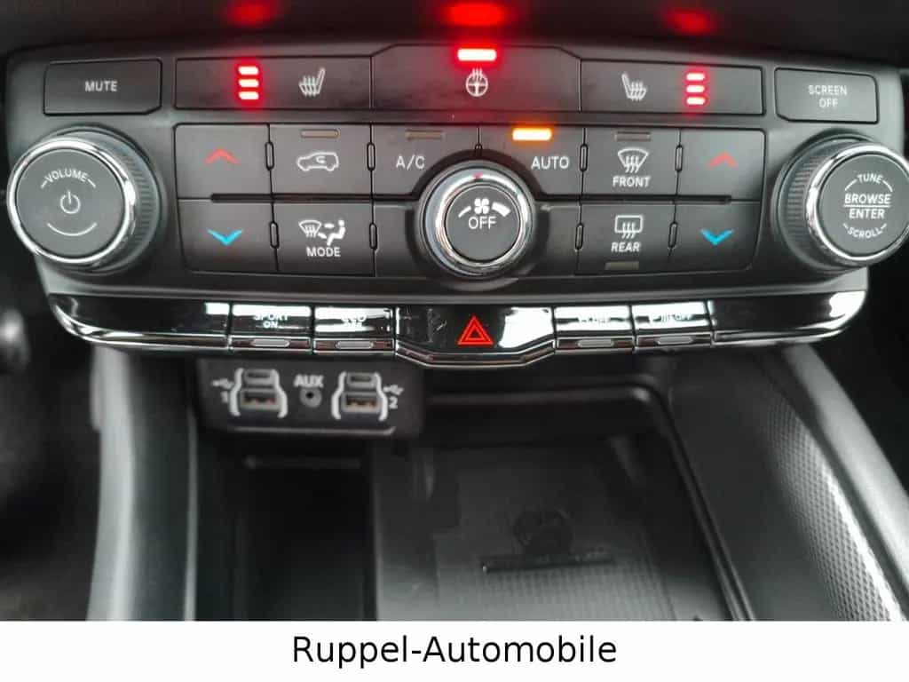 Dodge Durango R/T 5,7l AWD*Leder*R-C*6-Sitzer NAVI AHK 09/2022-photo-21