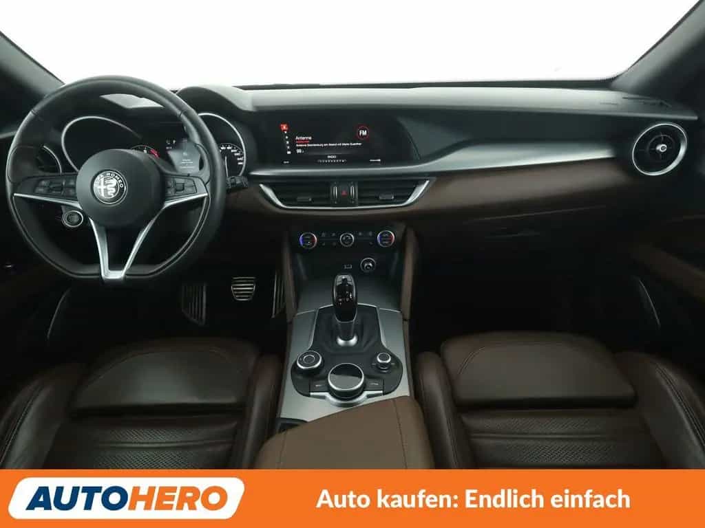 Alfa Romeo Stelvio 2.0 Turbo Q4 B-Tech Aut.*NAVI*BI-XENON* 02/2020-photo-9