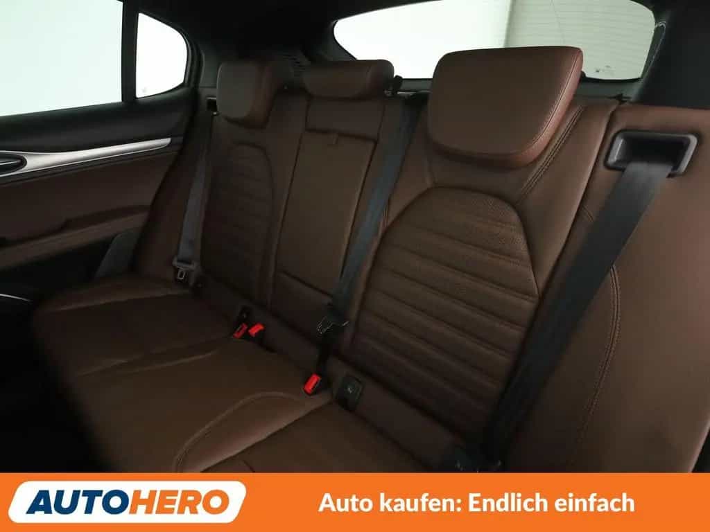 Alfa Romeo Stelvio 2.0 Turbo Q4 B-Tech Aut.*NAVI*BI-XENON* 02/2020-photo-11