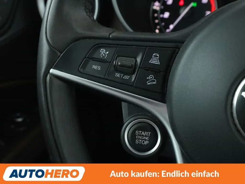 Alfa Romeo Stelvio 2.0 Turbo Q4 B-Tech Aut.*NAVI*BI-XENON* 02/2020-photo-25