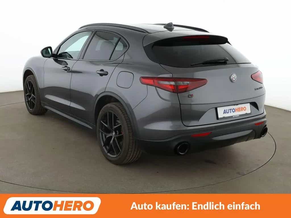 Alfa Romeo Stelvio 2.0 Turbo Q4 B-Tech Aut.*NAVI*BI-XENON* 02/2020-photo-1