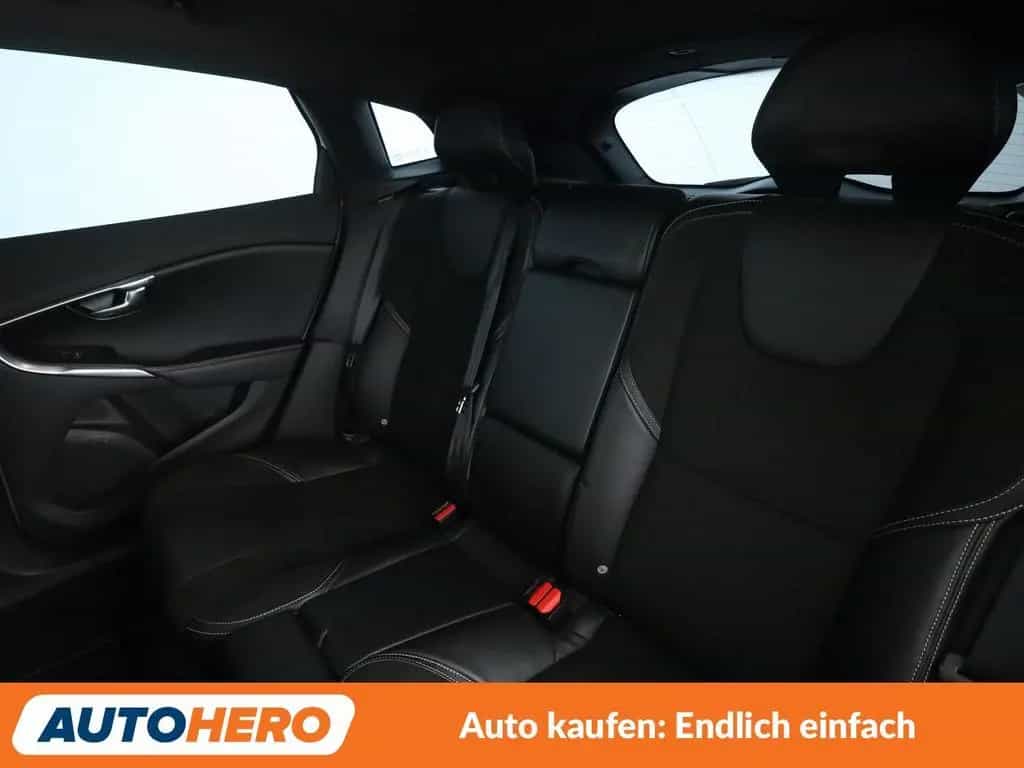Volvo V40 1.5 Momentum Aut.*NAV*TEMP*CAM*PDC*SHZ*ALU* 03/2016-photo-13