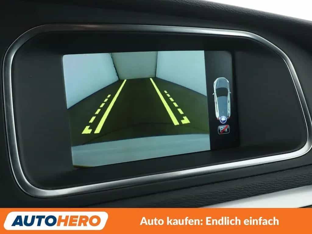 Volvo V40 1.5 Momentum Aut.*NAV*TEMP*CAM*PDC*SHZ*ALU* 03/2016-photo-21