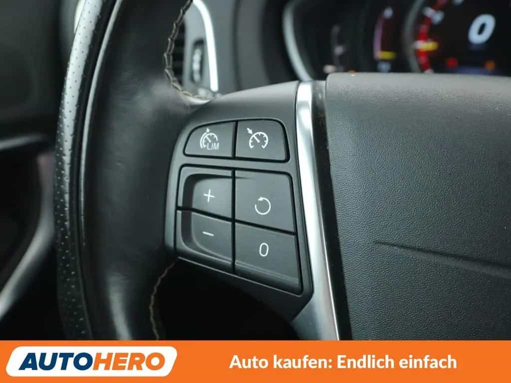 Volvo V40 1.5 Momentum Aut.*NAV*TEMP*CAM*PDC*SHZ*ALU* 03/2016-photo-27