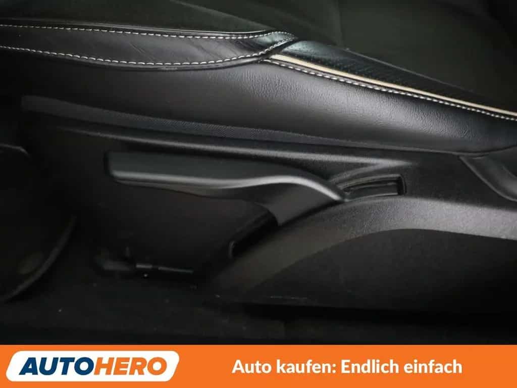 Volvo V40 1.5 Momentum Aut.*NAV*TEMP*CAM*PDC*SHZ*ALU* 03/2016-photo-29