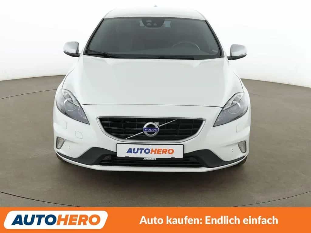 Volvo V40 1.5 Momentum Aut.*NAV*TEMP*CAM*PDC*SHZ*ALU* 03/2016-photo-8