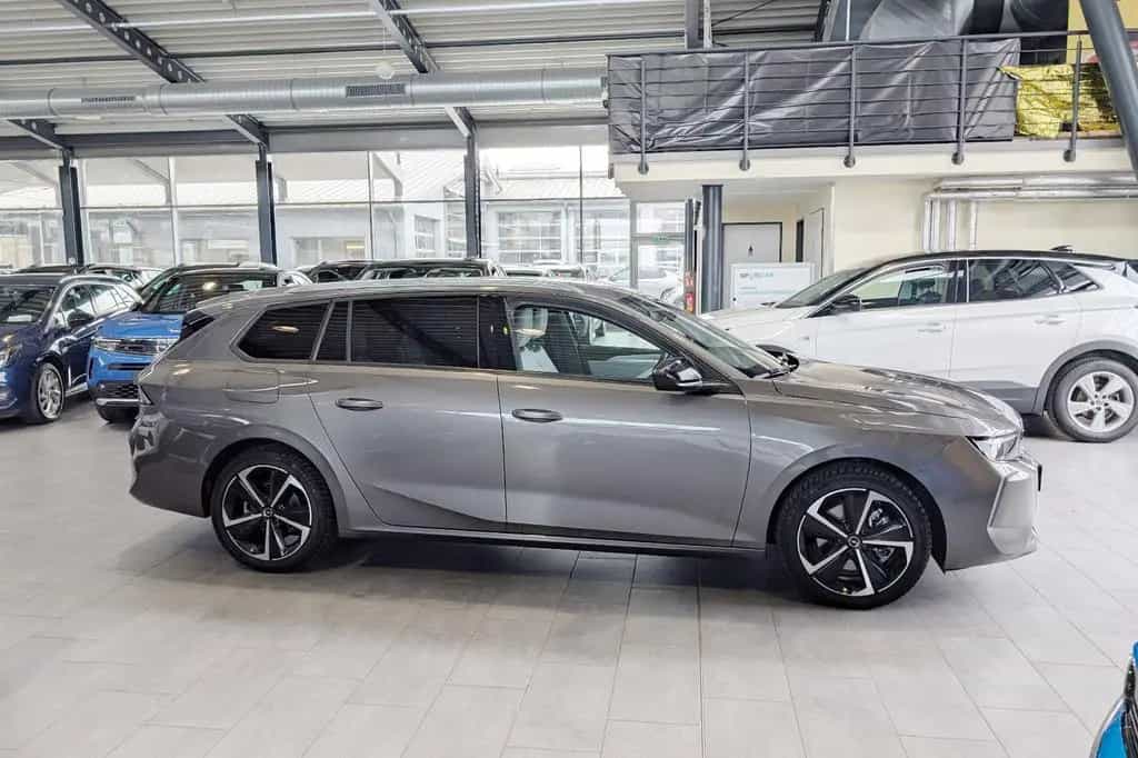 Opel Astra ST 1.2 Turbo Bus. Elegance Autom. *AHK* 02/2024-photo-14