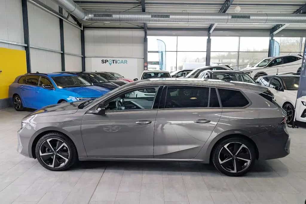 Opel Astra ST 1.2 Turbo Bus. Elegance Autom. *AHK* 02/2024-photo-3