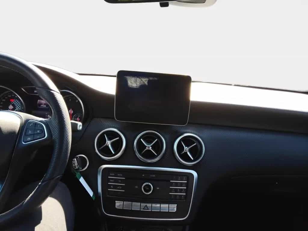 Mercedes-Benz A-Class 200 7G-DCT Urban+LED+NAVI+TEMPO+PDC+KLIMA 12/2017-photo-21