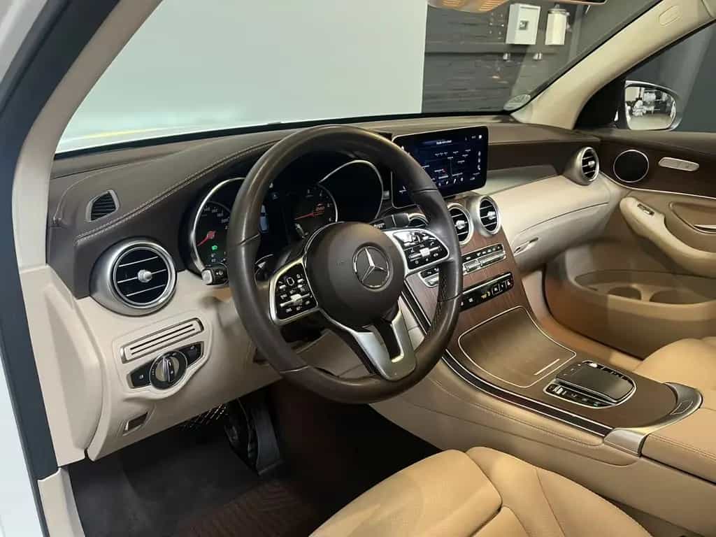 Mercedes-Benz GLC 400 d 4M*Pano-AHK-Kamera-Leder* 02/2020-photo-9