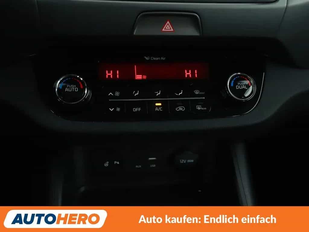 Kia Sportage 1.7 CRDi Dream Team 2WD*NAVI*TEMPO*CAM* 09/2015-photo-22
