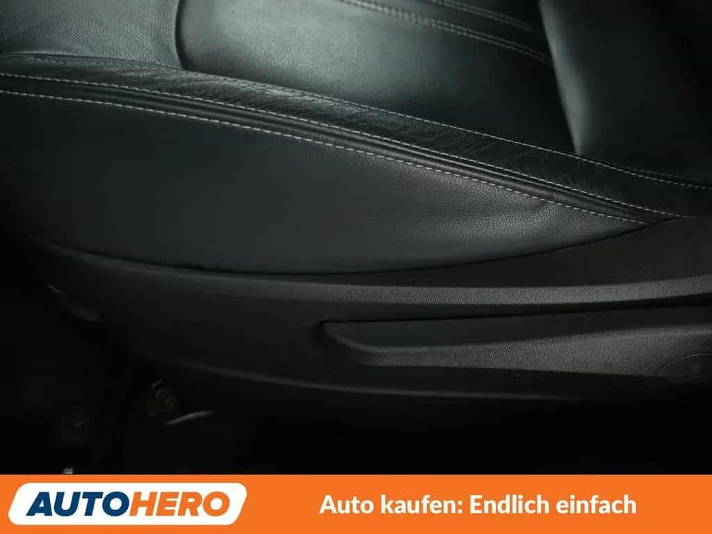 Kia Sportage 1.7 CRDi Dream Team 2WD*NAVI*TEMPO*CAM* 09/2015-photo-27