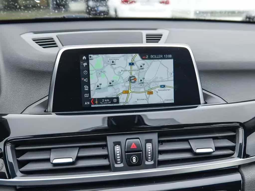 BMW X1 sDrive18d Sport Line+AHK+PDC+Tempomat+SHZ+DAB 04/2019-photo-11