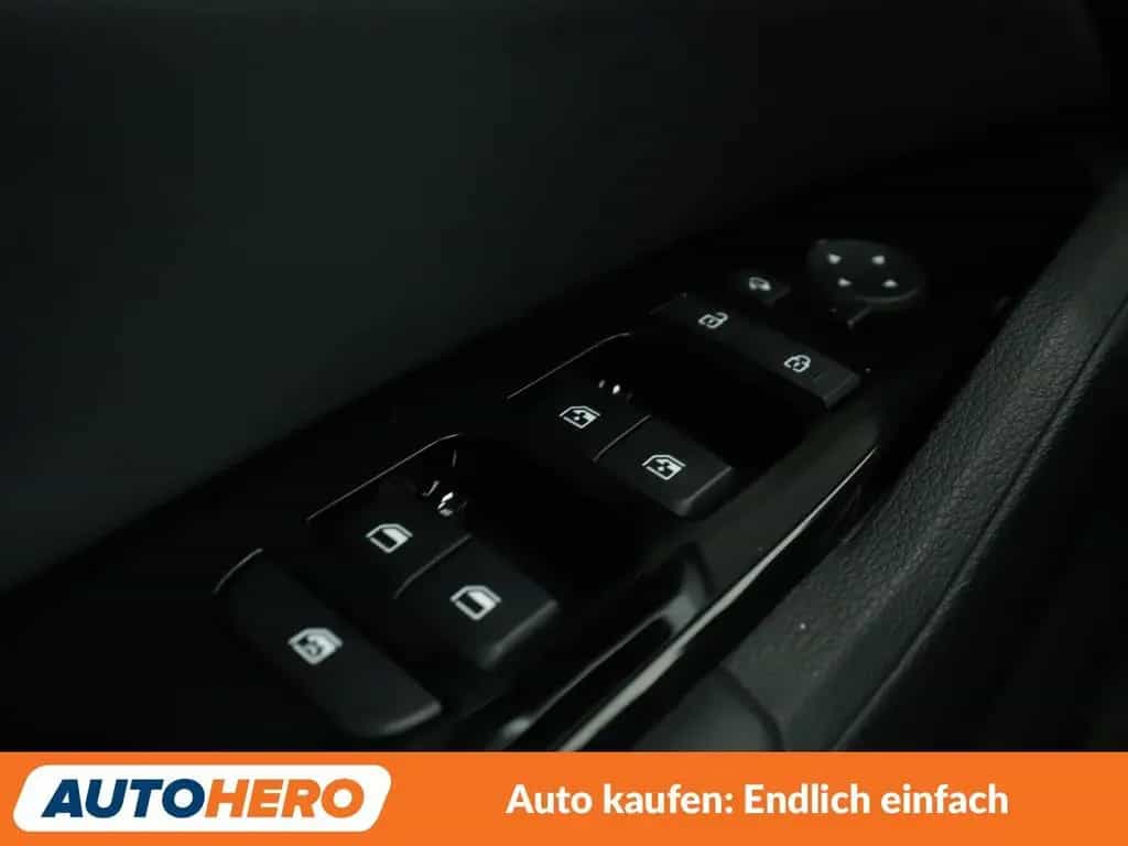 Kia Sportage 1.6 TGDI Mild-Hybrid Spirit 4WD Aut*NAV 10/2022-photo-25