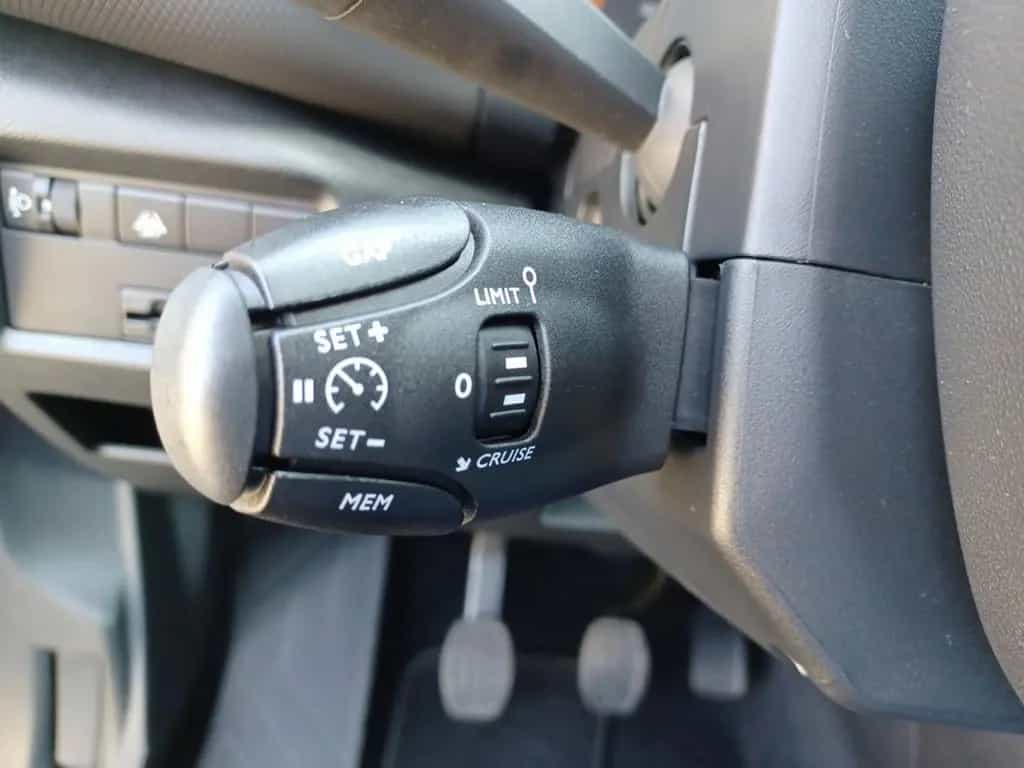 Citroën C5 Aircross 1.2 Plus NAVI W-LAN ACC FACEL. LED 01/2024-photo-15