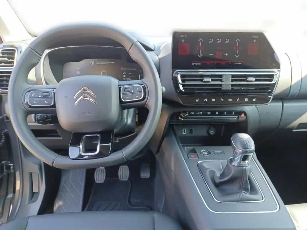 Citroën C5 Aircross 1.2 Plus NAVI W-LAN ACC FACEL. LED 01/2024-photo-9