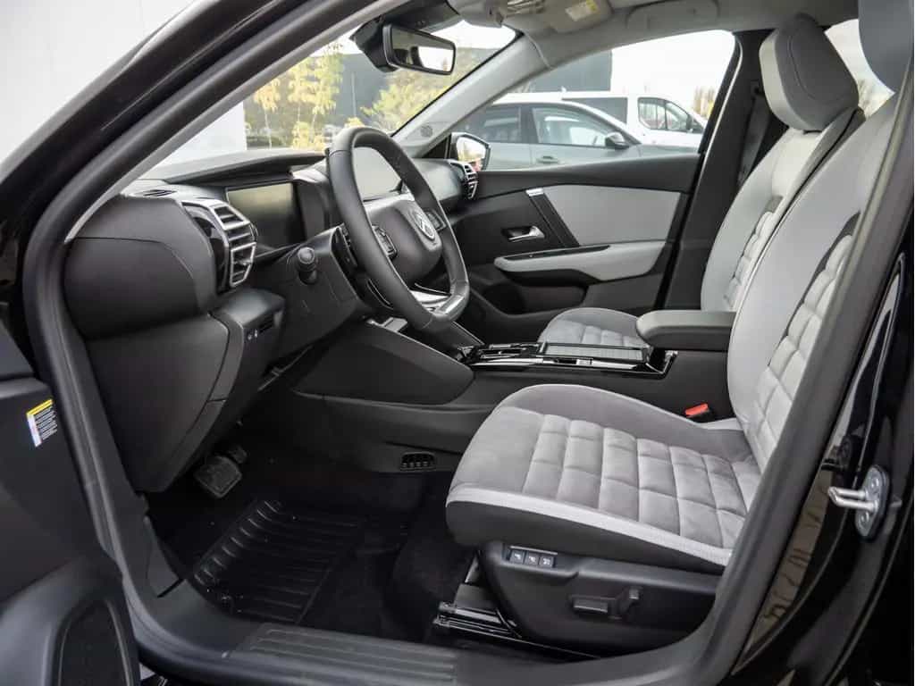 Citroën C4 Lim. 1.2 Max 145 mHEV Schiebedach + Allwetter 01/2026-photo-10