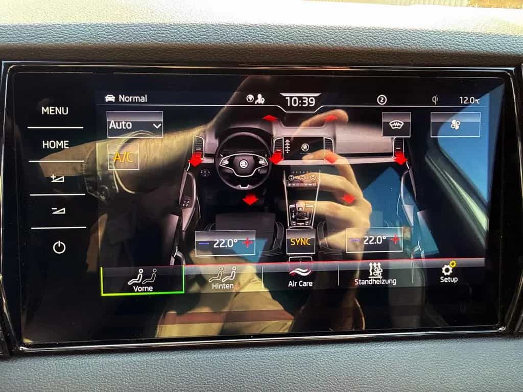 Skoda Karoq 2.0TSI DSG 4x4 SPORTLINE 360° ACC AHK PANO 01/2023-photo-14