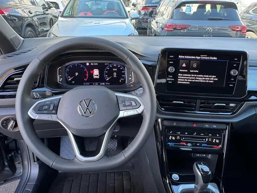 Volkswagen T-Roc Style 1.5 TSI DSG -Panorama+AHK+BlackStyle 03/2026-photo-1