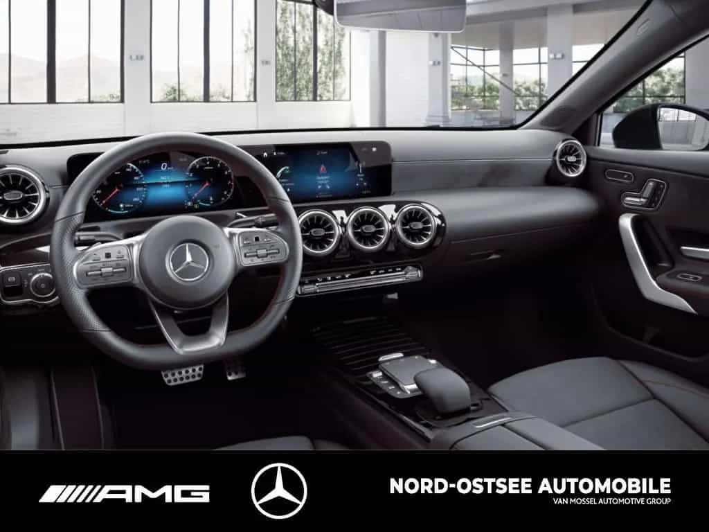 Mercedes-Benz A 250 AMG MULTI NIGHT SOUND PANO PARKPAKET DAB 12/2022-photo-2